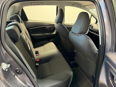 2017 Toyota Yaris - Thumbnail