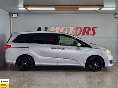 2015 Honda Odyssey - Thumbnail