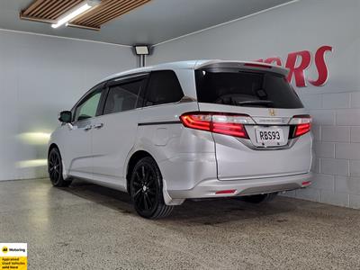 2015 Honda Odyssey - Thumbnail