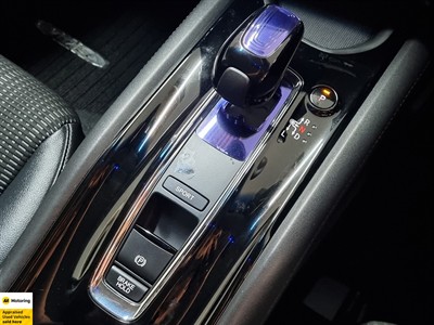 2016 Honda Vezel - Thumbnail