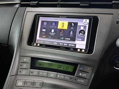 2013 Toyota Prius - Thumbnail