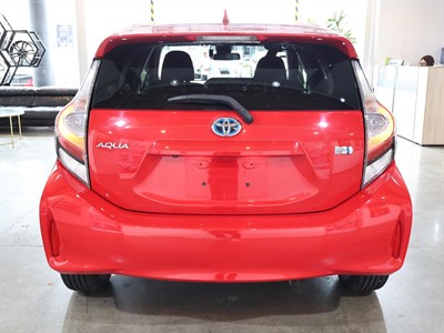 2017 Toyota Aqua - Thumbnail