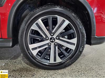 2024 Mitsubishi ASX - Thumbnail