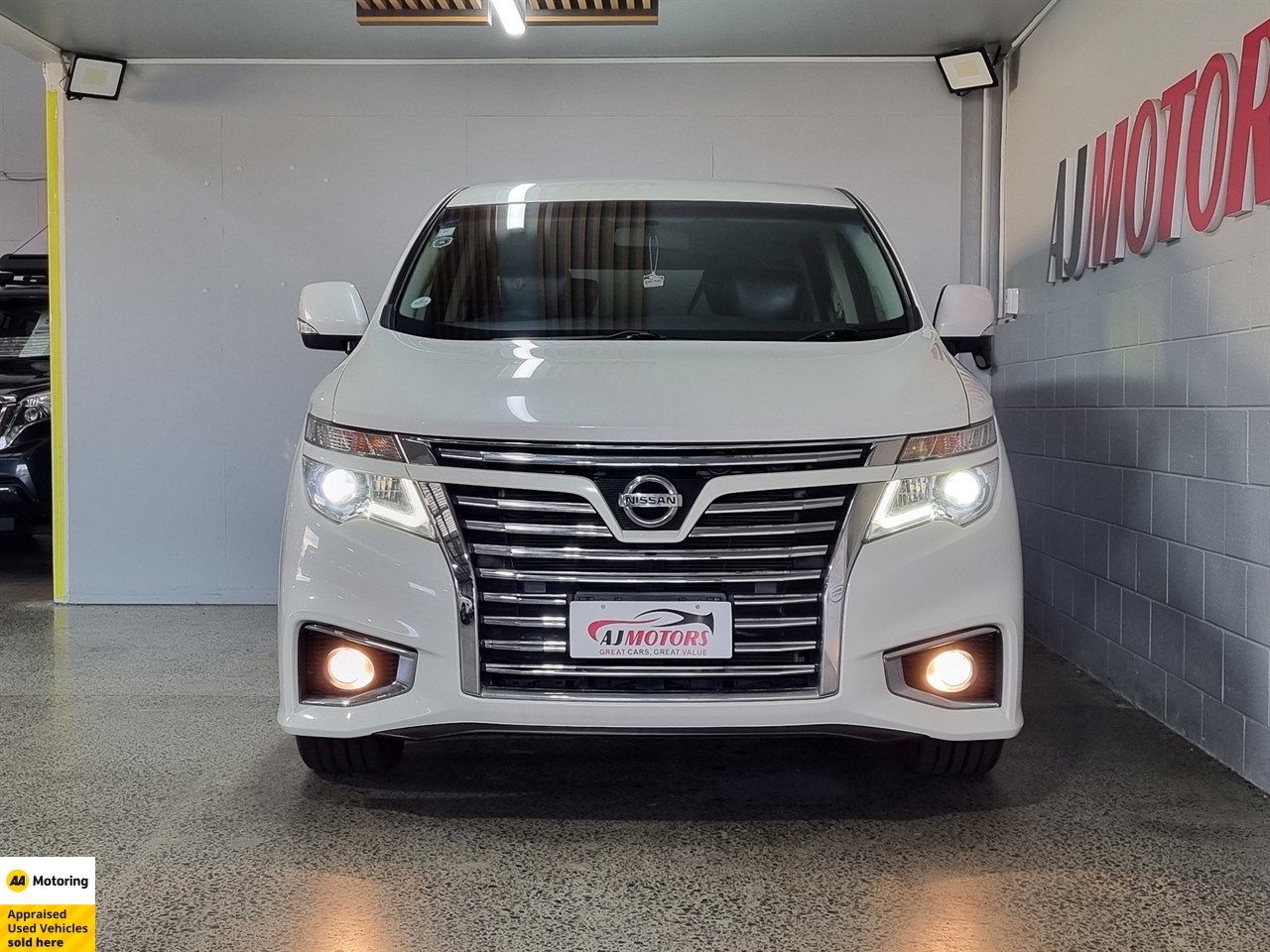 2016 Nissan Elgrand