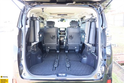 2020 Toyota Vellfire - Thumbnail