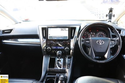 2020 Toyota Vellfire - Thumbnail