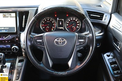 2020 Toyota Vellfire - Thumbnail