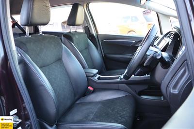 2015 Honda Shuttle - Thumbnail