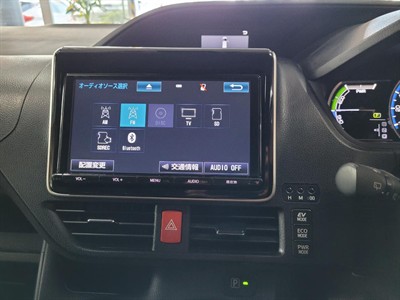 2016 Toyota Voxy - Thumbnail