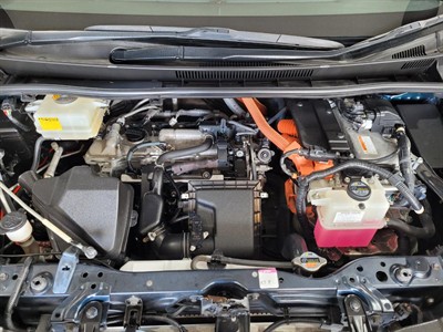 2016 Toyota Voxy - Thumbnail