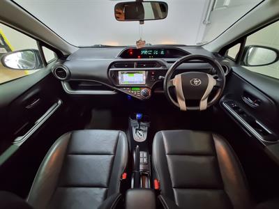 2013 Toyota Aqua - Thumbnail