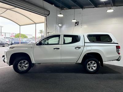 2019 Mitsubishi Triton - Thumbnail