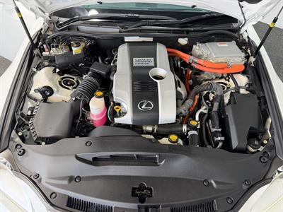 2014 Lexus IS 300h - Thumbnail