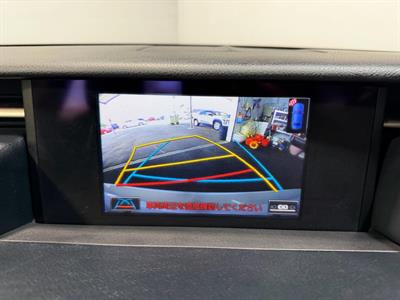 2014 Lexus IS 300h - Thumbnail