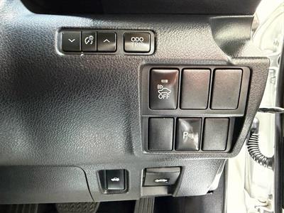 2014 Lexus IS 300h - Thumbnail