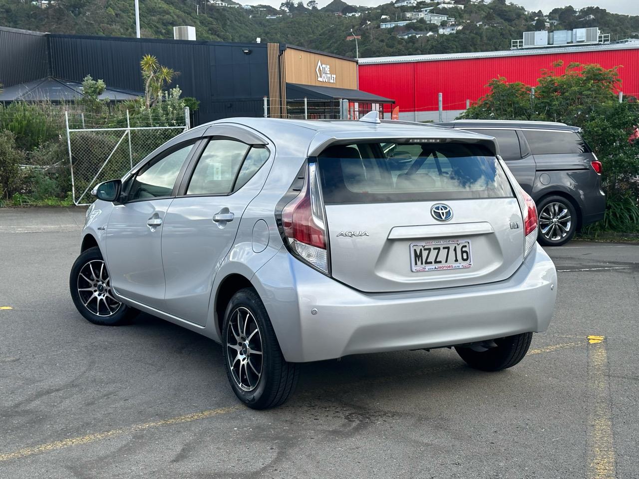 2015 Toyota Aqua