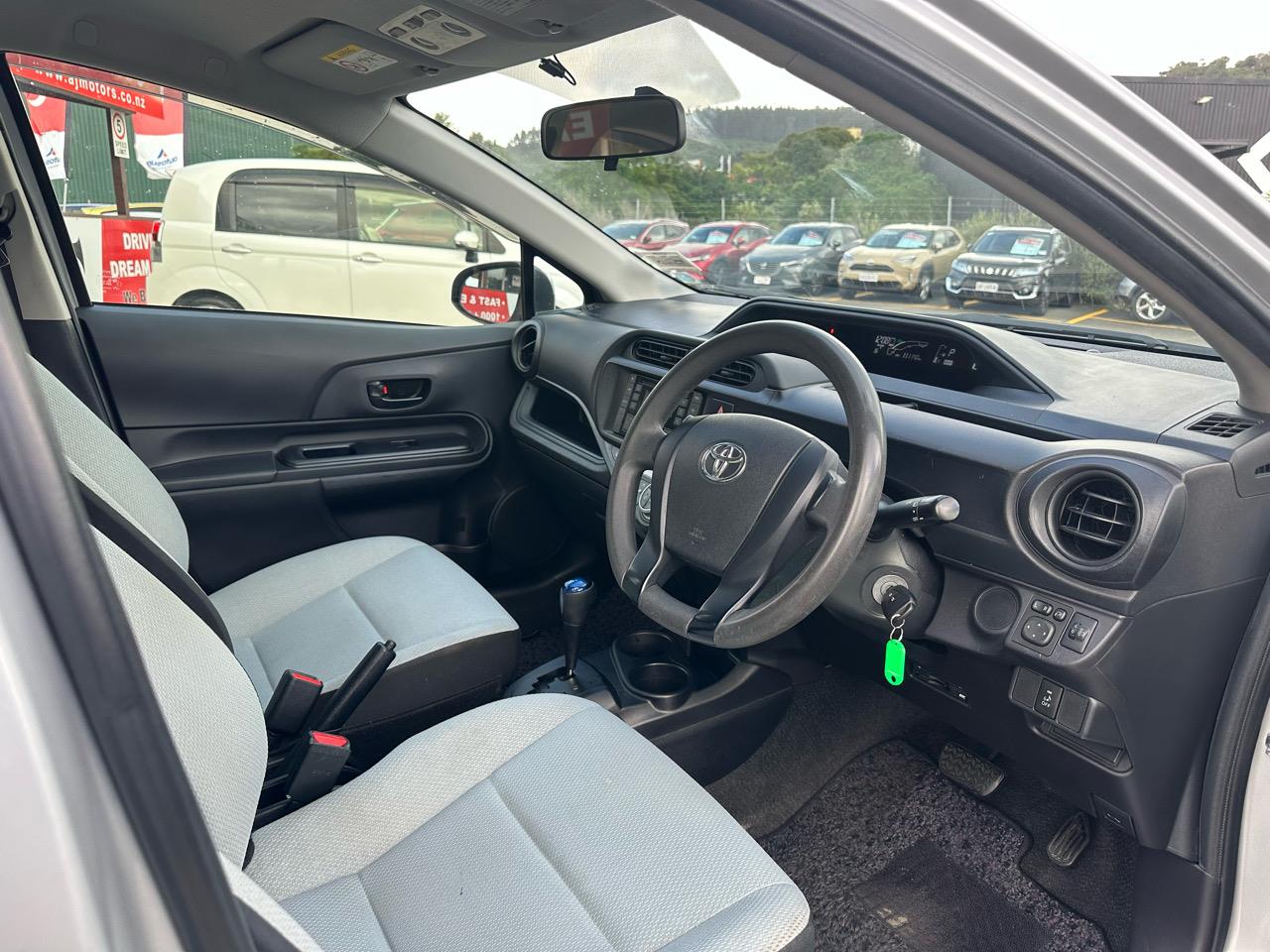 2015 Toyota Aqua