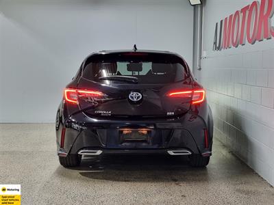 2019 Toyota Corolla - Thumbnail