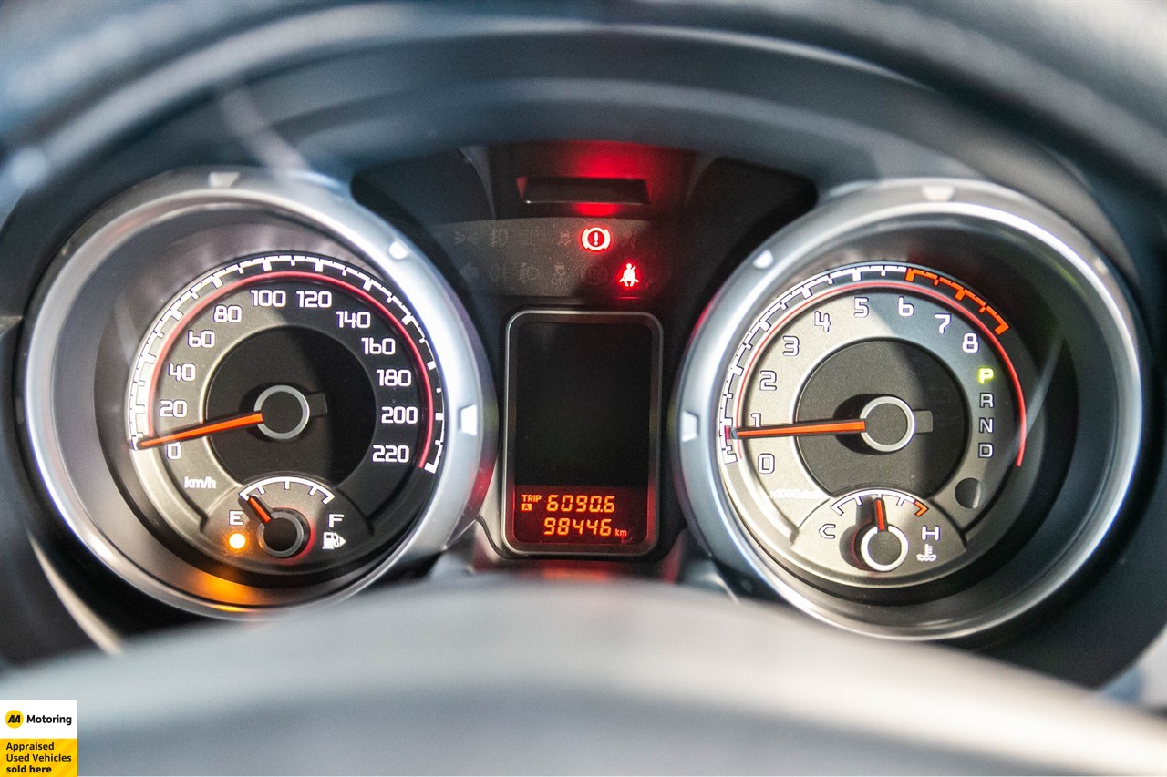 2013 Mitsubishi Pajero