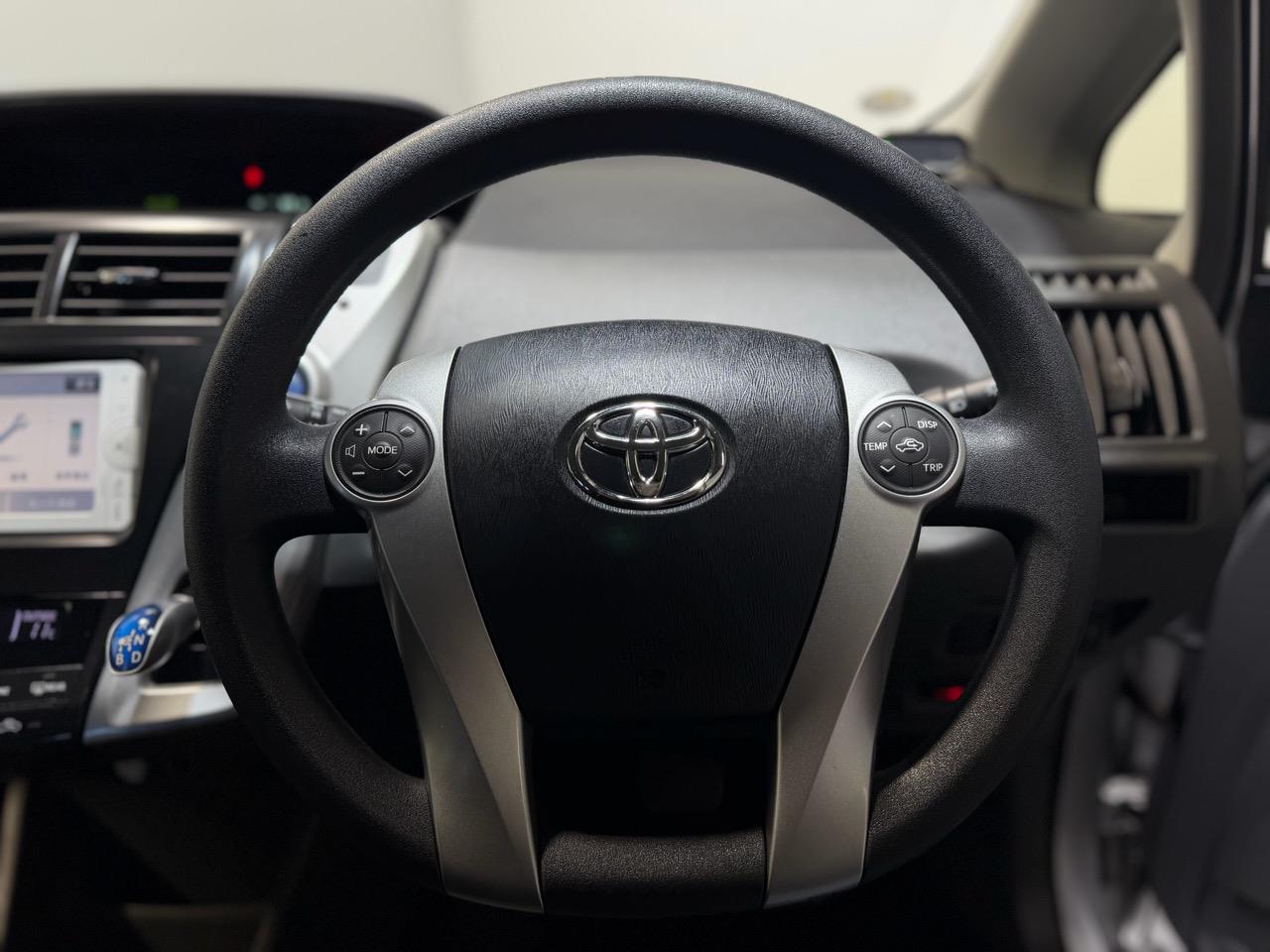 2014 Toyota Prius Alpha
