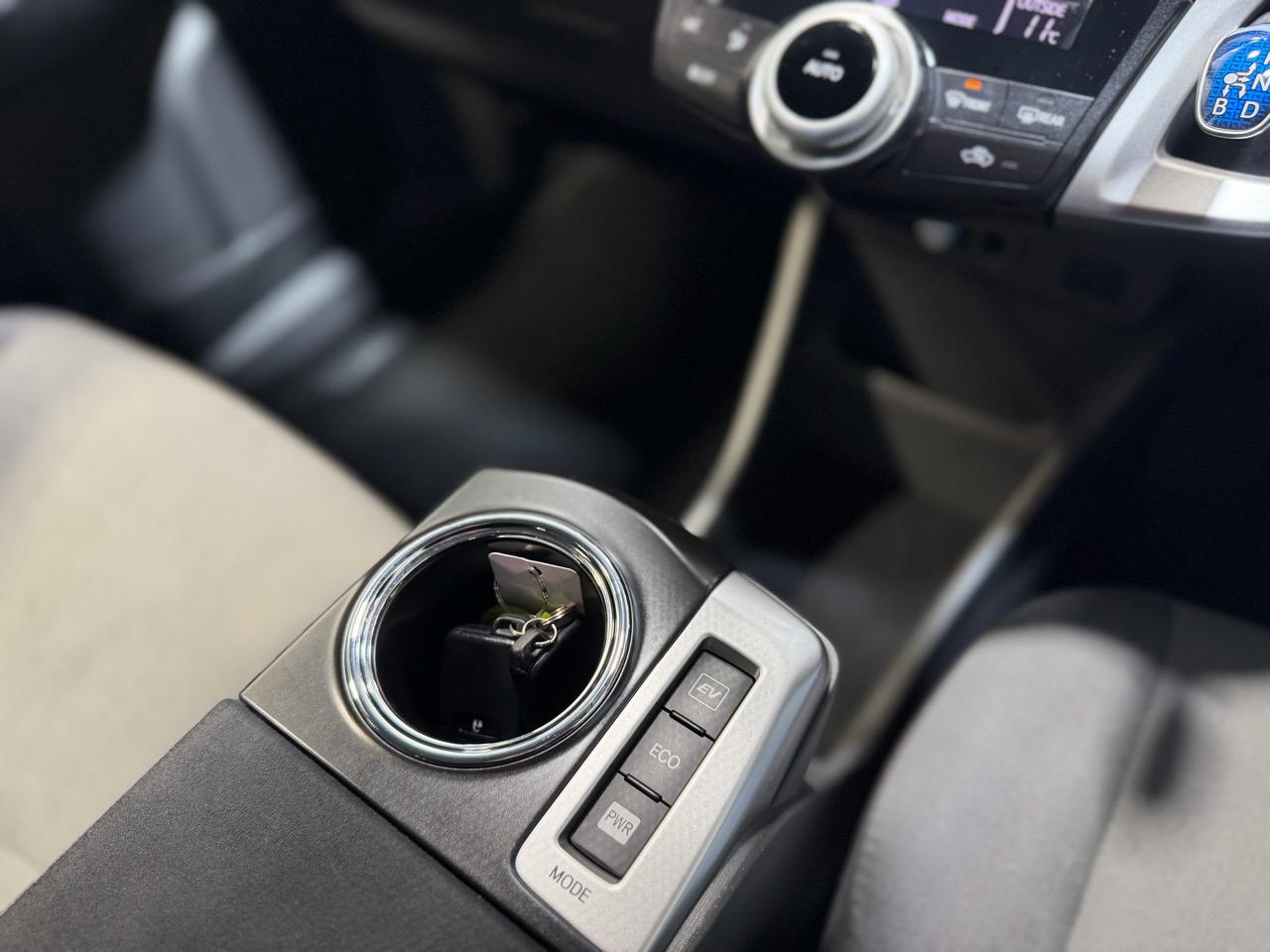 2014 Toyota Prius Alpha