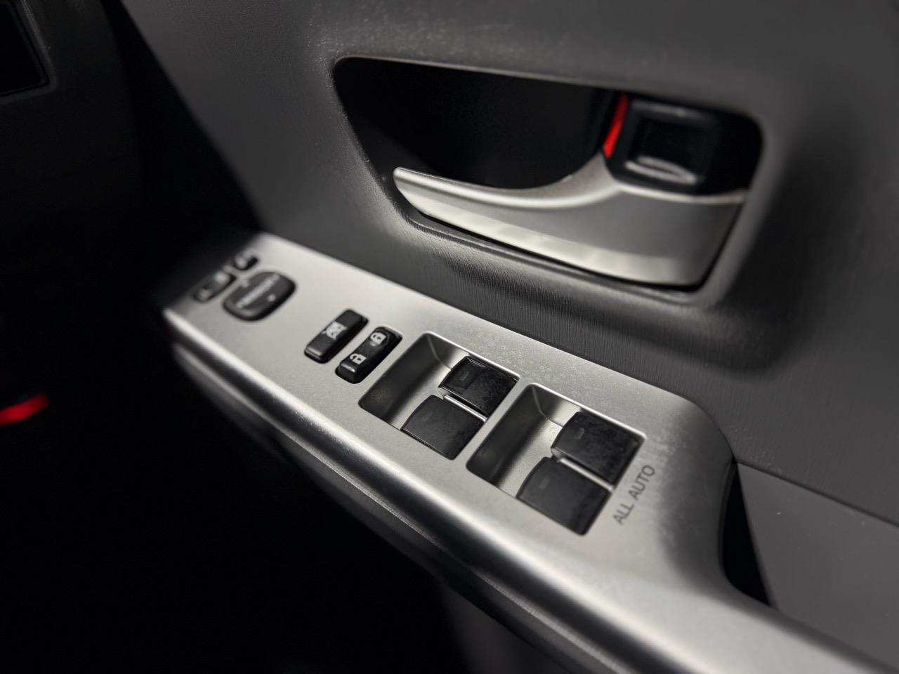 2014 Toyota Prius Alpha