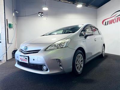 2014 Toyota Prius Alpha - Thumbnail