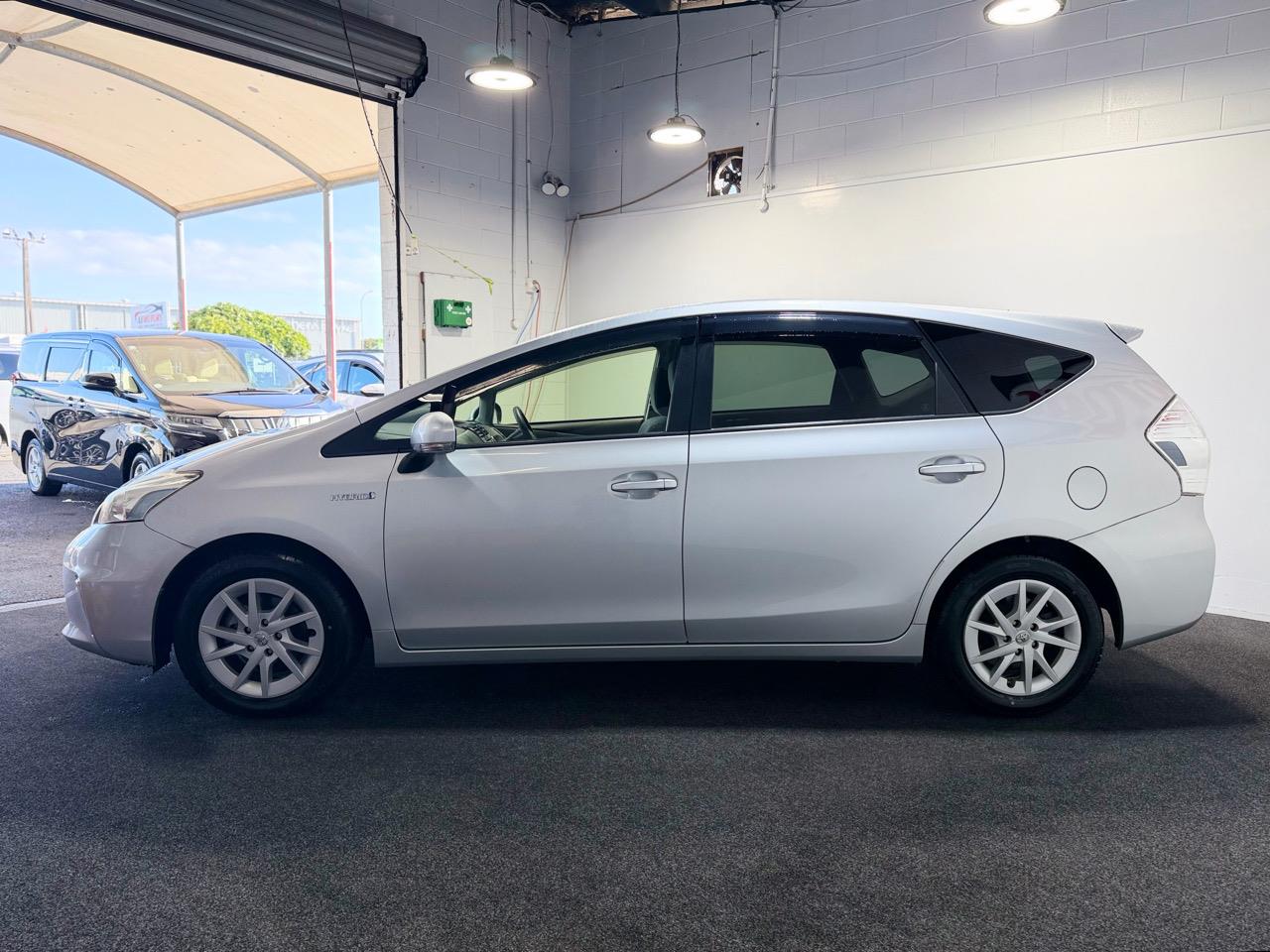 2014 Toyota Prius Alpha