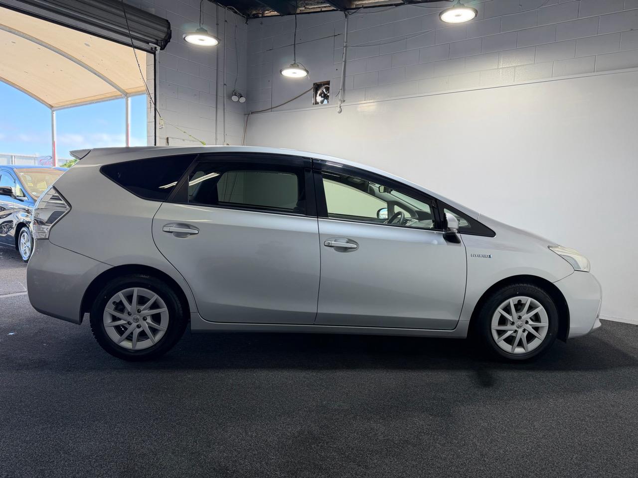 2014 Toyota Prius Alpha