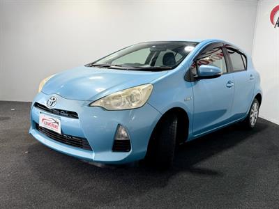 2013 Toyota Aqua - Thumbnail