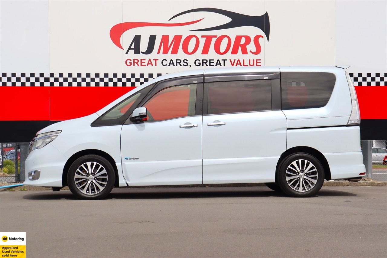 2015 Nissan Serena