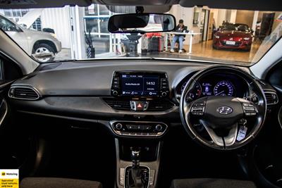 2022 Hyundai i30 - Thumbnail