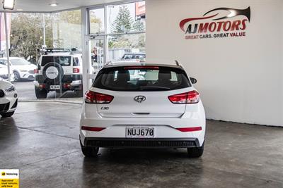 2022 Hyundai i30 - Thumbnail