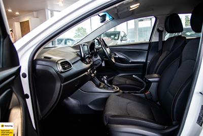 2022 Hyundai i30 - Thumbnail