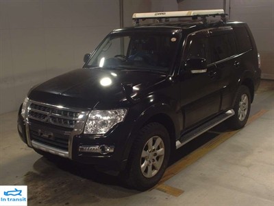 2017 Mitsubishi Pajero