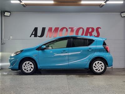 2017 Toyota Aqua - Thumbnail