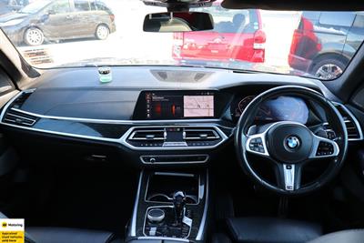 2020 BMW X7 - Thumbnail