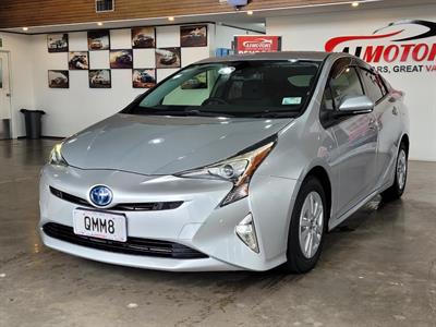 2018 Toyota Prius - Thumbnail