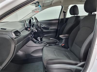 2021 Hyundai i30 - Thumbnail