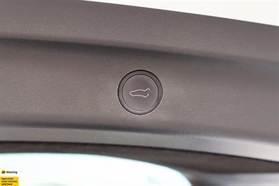 2022 Tesla Model Y - Thumbnail