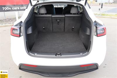 2022 Tesla Model Y - Thumbnail