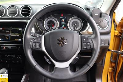 2023 Suzuki Vitara - Thumbnail