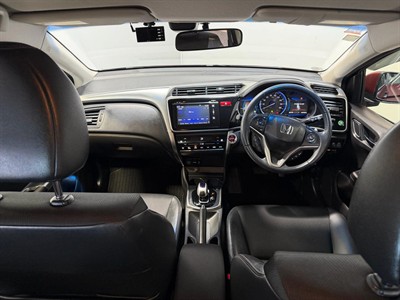 2014 Honda Grace - Thumbnail