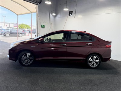 2014 Honda Grace - Thumbnail