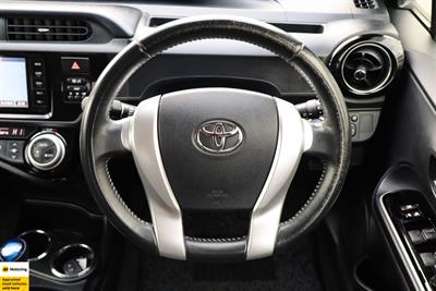 2015 Toyota Aqua - Thumbnail