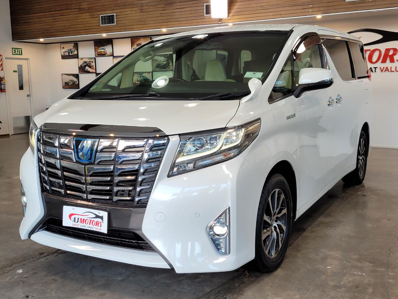 2016 Toyota Alphard