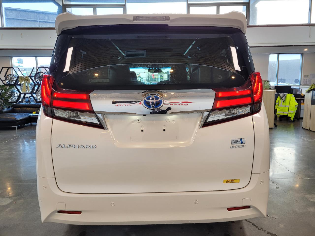 2016 Toyota Alphard
