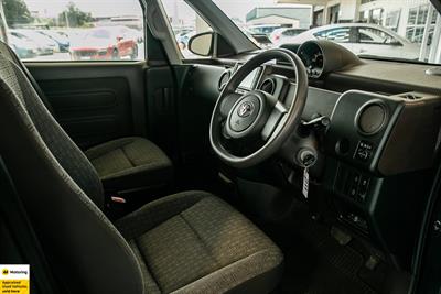 2015 Toyota Spade - Thumbnail