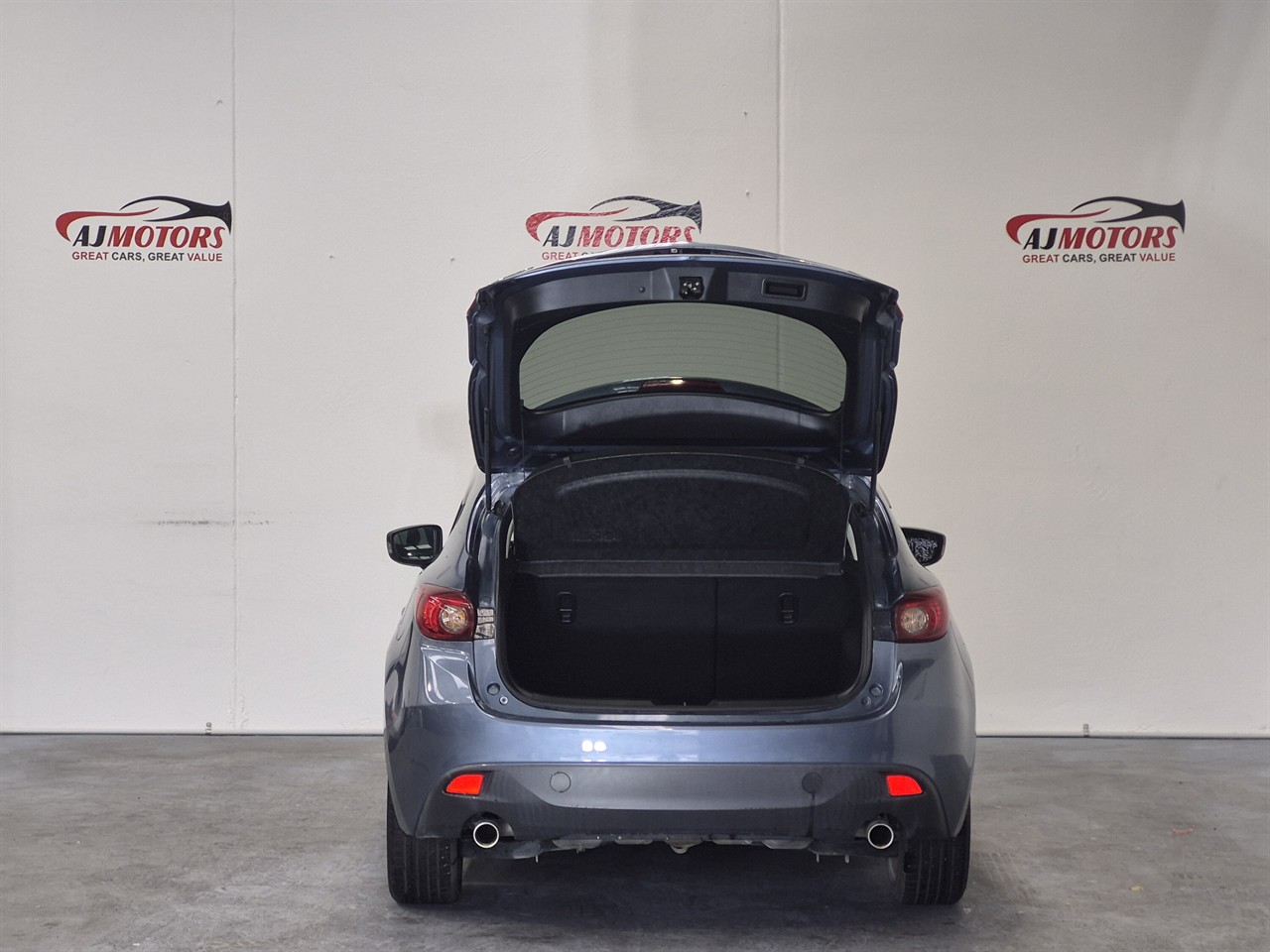 2014 Mazda Axela Sport