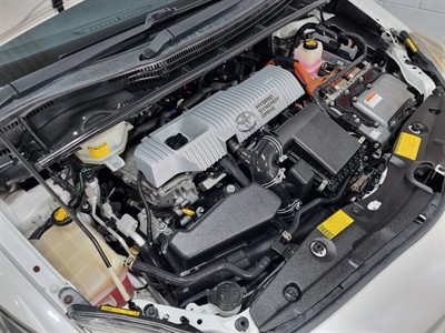 2012 Toyota Prius - Thumbnail